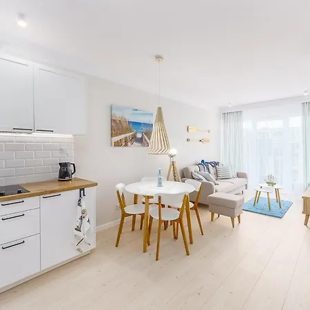 Aparthotel Ustronie 20 M Do Plazy