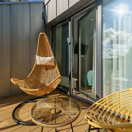 Aparthotel Ustronie 20 M Do Plazy 3*