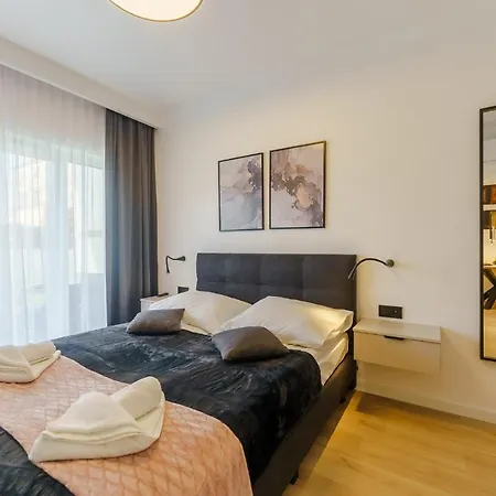 Ustronie 20 M Do Plazy Apartahotel