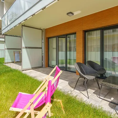 Aparthotel Ustronie 20 M Do Plazy *