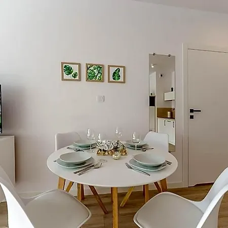 Ustronie 20 M Do Plazy Apart Otel