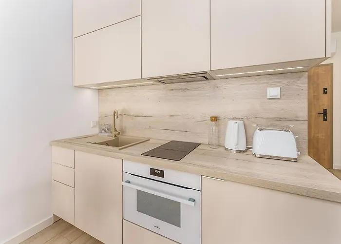 Apartahotel Ustronie 20 M Do Plazy 3*